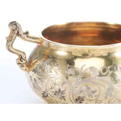 Сахарница серебро 84 пр. Н. Алексеев Москва 1860 г. 152 гр. 6,2x9 см. Москва около 1860 г