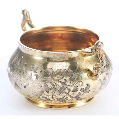 Сахарница серебро 84 пр. Н. Алексеев Москва 1860 г. 152 гр. 6,2x9 см. Москва около 1860 г