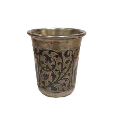 Стопка  декорирована двумя рамками Москва 1859