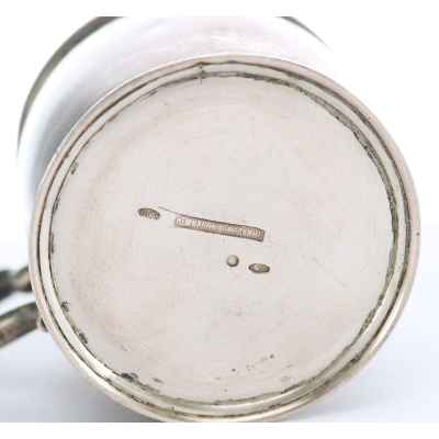 Кружка Русский стиль 84 пр. Немиров-Колодкин Москва нач. ХХ в. 91 гр. Н-5,8 см. Москва 1899-1908 гг