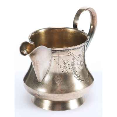 Сливочник серебряный 84 пр. И. Салтыков Москва нач. ХХ в. 72 гр. Н-7,2 см. Москва 1908-1926 гг