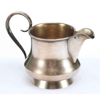 Сливочник серебряный 84 пр. И. Салтыков Москва нач. ХХ в. 72 гр. Н-7,2 см. Москва 1908-1926 гг