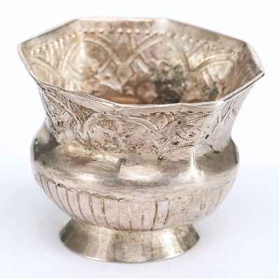 Стопка серебро Ф. Петров Москва 1750-68 гг. 19 гр. 3,6 см. Москва 1750-1768 гг