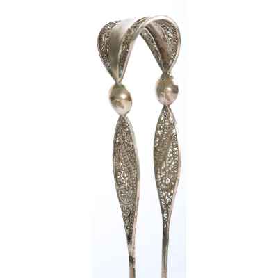 Щипцы для сахара серебряные скань 84 пр. А. Иванов Москва нач. ХХ в. 21 гр. 15 см. Москва 1908-1917 гг