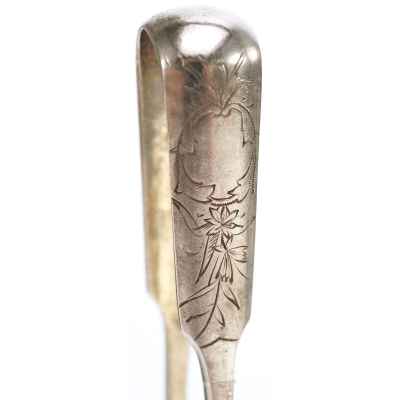 Щипцы для сахара серебро 84 пр. С. Левин Москва нач. ХХ в. 43 гр. 14,2 см. Москва 1899-1906 гг