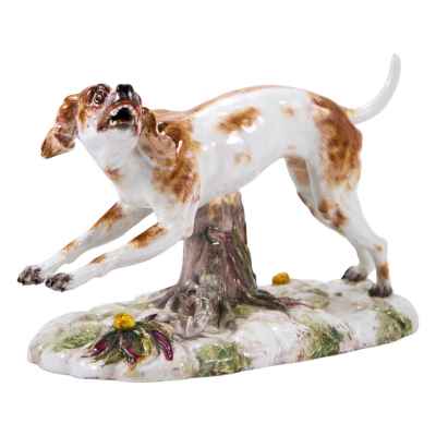 Скульптура Гончая фарфор Хехст (Höchst) 1750-90-е гг. Гессен 32х19 см. Хехст, Германия вторая половина XVIII века