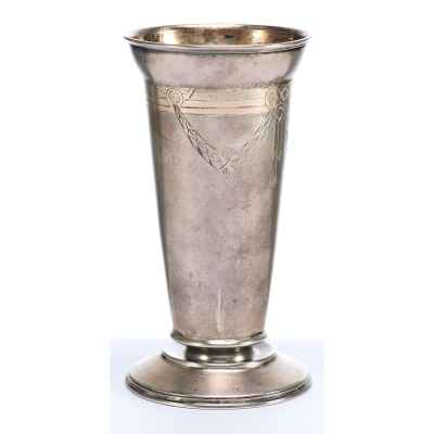 Стакан модерн серебро 84 пр. А. Иванов Москва нач. ХХ в. 92 гр. Н-11 см. Москва нач. ХХ в.
