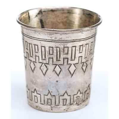 Стопка в Русском стиле серебро без проб нач. ХХ в. 34 гр.Н-4,8 см. Россия конец XIX - начало ХХ вв