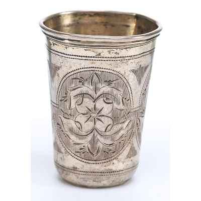 Стопка штихельный декор серебро 84 пр. Москва 1884 г. Н-4,7 см. Москва 1894