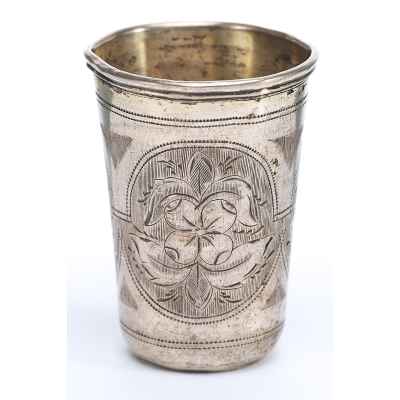 Стопка штихельный декор серебро 84 пр. Москва 1884 г. Н-4,7 см. Москва 1894