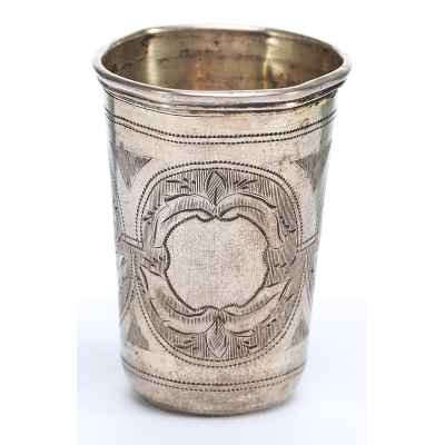 Стопка штихельный декор серебро 84 пр. Москва 1884 г. Н-4,7 см. Москва 1894