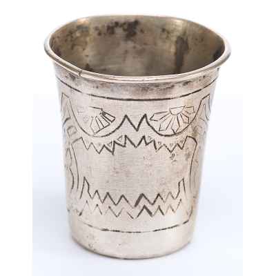 Стопка Русский стиль серебро 84 пр. С. Орлов Москва 1884 г. Н-4,5 см. Москва 1884