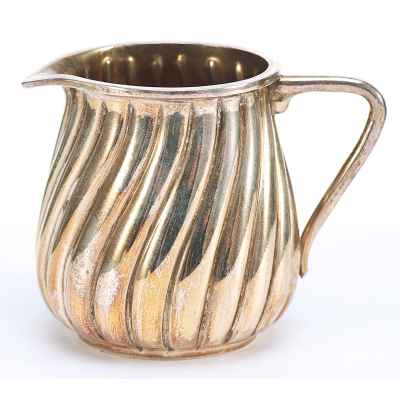 Сливочник серебро 800 пр. Австро-Венгрия нач. XX в. 62,6 гр. Н-5,5 см. Австро-Венгрия Начало XX века