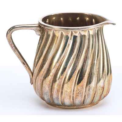 Сливочник серебро 800 пр. Австро-Венгрия нач. XX в. 62,6 гр. Н-5,5 см. Австро-Венгрия Начало XX века