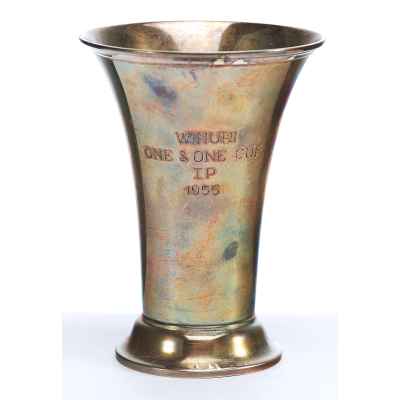 Призовой кубок Вихури серебро 813 пр. Финляндия 1953 г. H-10,9 см Финляндия 1953