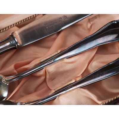 Столовый набор Эгоист в футляре серебро 800 пр. 201 гр. Германия нач. ХХ в. Германия после 1888 г