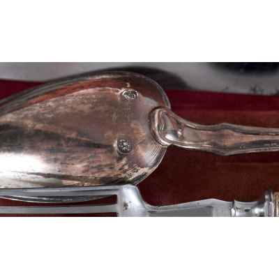 Набор столовых приборов Эгоист в футляре серебро 800 пр. 165,5 гр. Чехия сер. XIX в. Прага до 1867 г