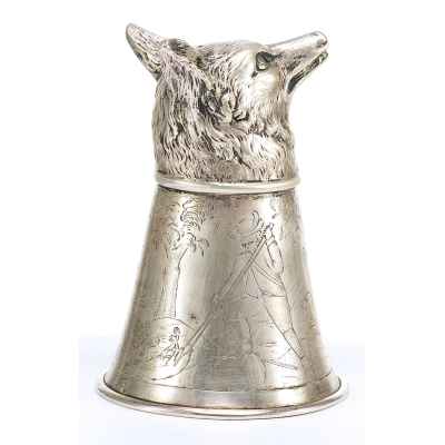 Кубок с головой волка и сценами охоты Германия конец ХІХ века