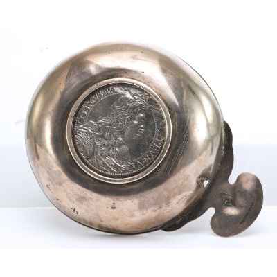 Икорница с монетой Европа (Италия) конец XVII века