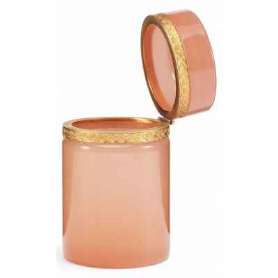 Шкатулка из опалового стекла Европа Начало XX века