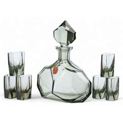 Набор для алкогольных напитков из цветного стекла Богемия первая половина XX века