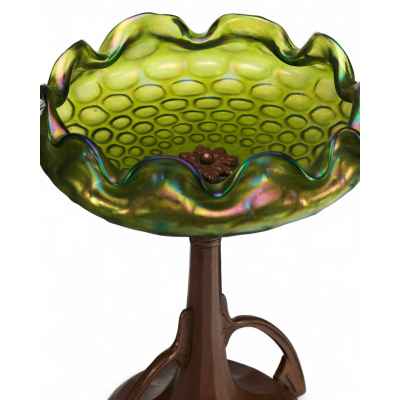 Ваза из цветного стекла с плавными краями Европа Начало XX века