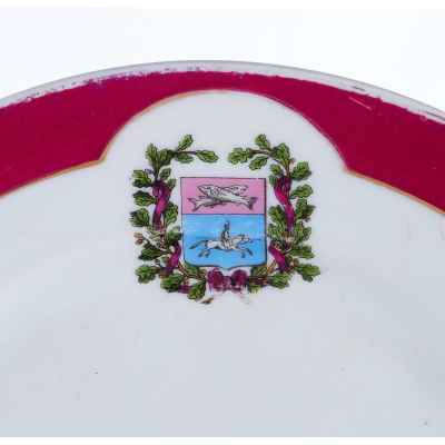 Тарелка с гербом Уральского казачьего войска Вербилки, М.С. Кузнецова 1909