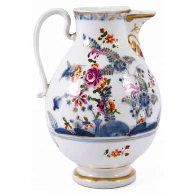 Молочник с бутонами цветов. Вена XIX век