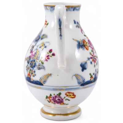 Молочник с бутонами цветов. Вена XIX век