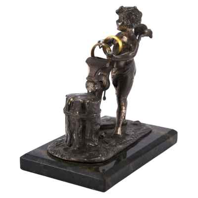 Скульптурная композиция «Амур кующий кольца» Франция (?) первая четверть ХХ века