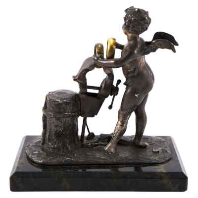 Скульптурная композиция «Амур кующий кольца» Франция (?) первая четверть ХХ века