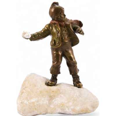 Скульптура «Мальчик, кидающий снежки» Австрия первая половина ХХ века
