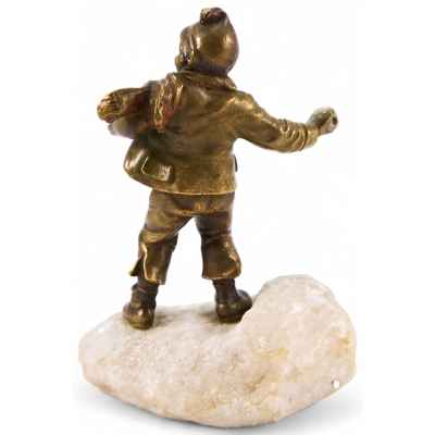 Скульптура «Мальчик, кидающий снежки» Австрия первая половина ХХ века