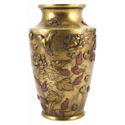 Ваза «Воробьи и хризантема» Япония конец XIX- начало XX вв