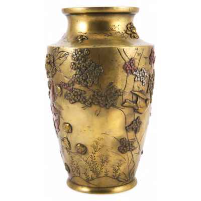 Ваза «Воробьи и хризантема» Япония конец XIX- начало XX вв