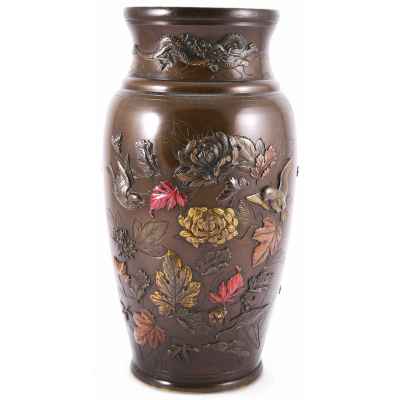 Ваза «Воробьи и хризантемы» пония конец XIX- начало XX вв