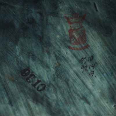 Ваза-кувшин «Ирисы» Австрия Исполнитель: «Alexandra Porcelain Works Ernst Wahliss» Начало XX века