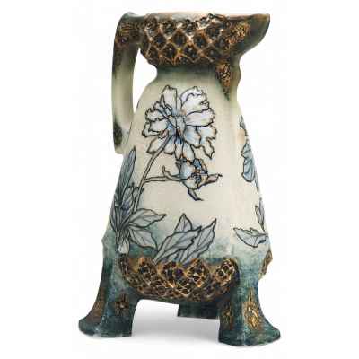 Ваза-кувшин «Ирисы» Австрия Исполнитель: «Alexandra Porcelain Works Ernst Wahliss» Начало XX века