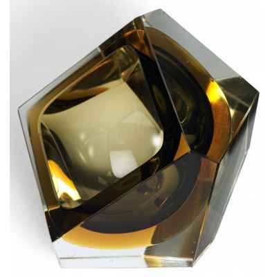 Ваза в стиле Ар Деко жёлтого цвета. Богемия 1920 - 1930-гг