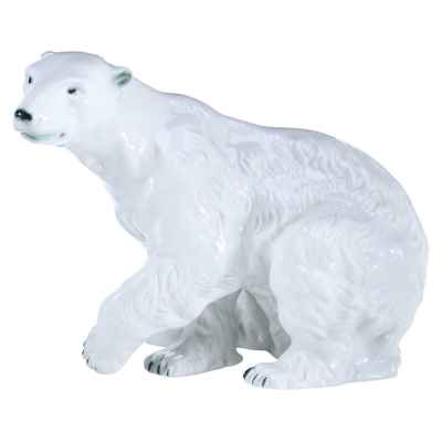 Скульптура Белый медведь фарфор, Royal Dux Чехословакия 1946-90 гг. Н-26,5 см. Чехословакия 1946-1990 гг
