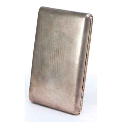 Портсигар с рельефной надписью: «На память от Бр. Шовкун» Россия после 1908 г