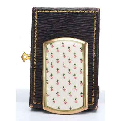 Дамский портсигар Австро-Венгрия, мастерская Георга Адам а Шейда 1872-1922