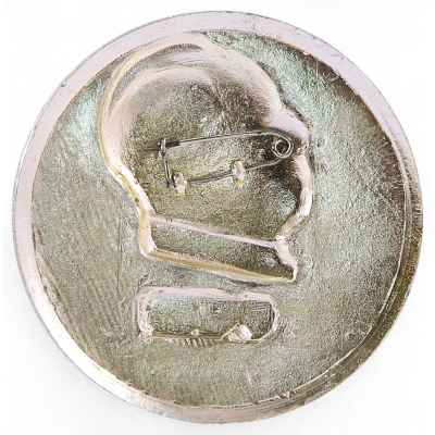 Значок с изображением Мао Цзедуна Китай 1969