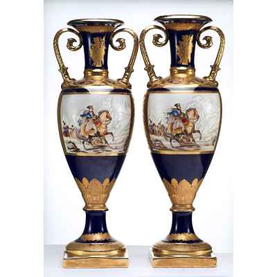 Вазы парные «Наполеон на перевале Сен — Бернар». Западная Европа ХХ век