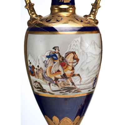 Вазы парные «Наполеон на перевале Сен — Бернар». Западная Европа ХХ век