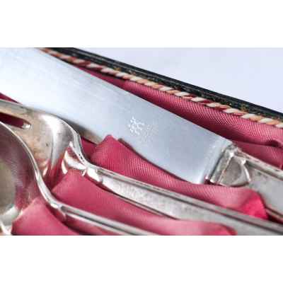 Набор столовых приборов Эгоист в оригинальном футляре серебро 800 пр. Германия нач. ХХ в. Германия конец 1910-х - 1940-е гг