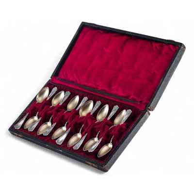 Набор серебряных чайных ложек 800 пр. 132 гр. Германия нач. ХХ в. Ганау (?), Германия Начало XX века