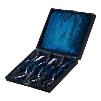 Набор чайных ложек серебро 800 пр. 135,4 гр. Австрия 1873-1922 гг. Вена (Австрия) 1873-1922 гг