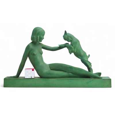 Скульптурная композиция Девушка с козленком Ар Деко скульпт. J. C. Guero Европа Начало XX века