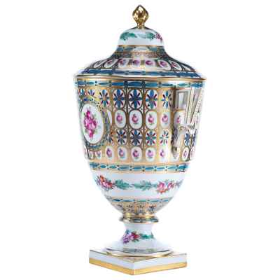 Ваза с крышкой ,Потсшаппель, Германия Потсшаппель, Германия после 1901 г